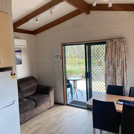 Victoria Lake Holiday Park Shepparton Bagian luar foto