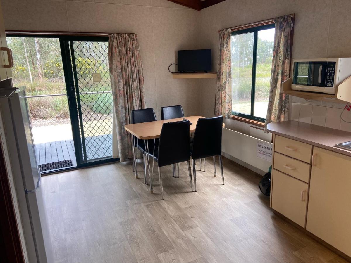 Victoria Lake Holiday Park Shepparton Bagian luar foto