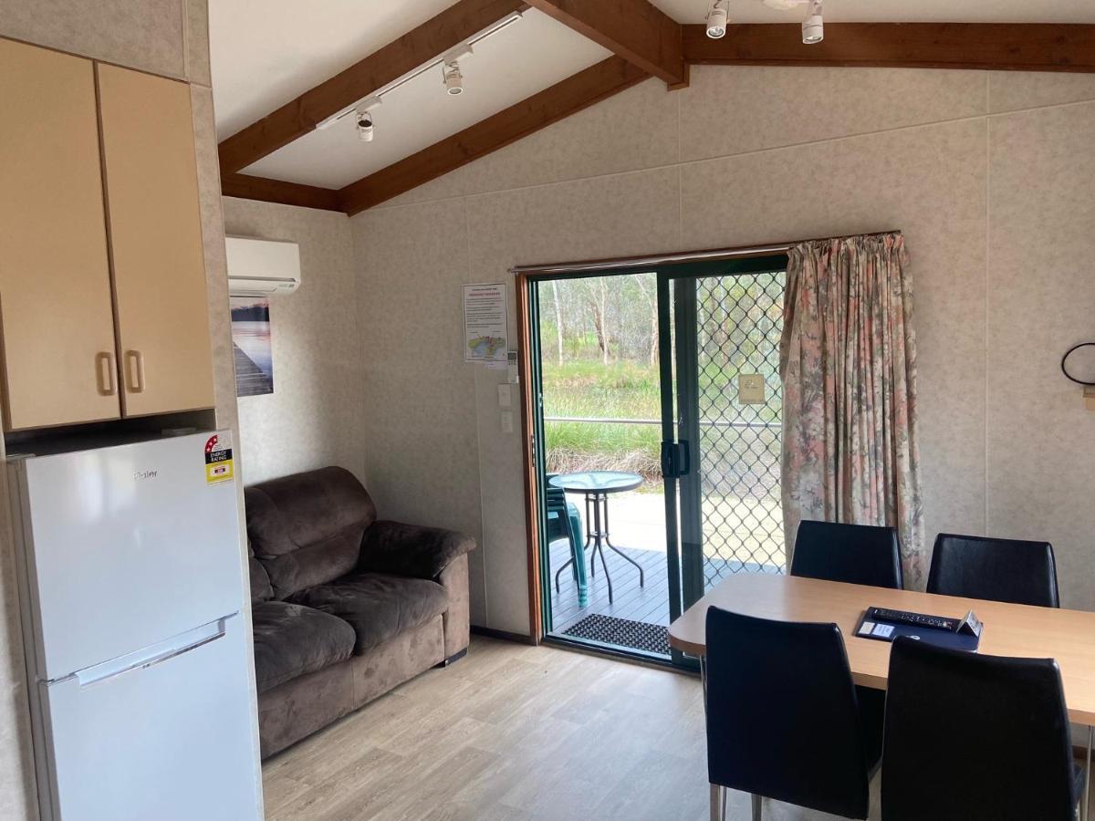 Victoria Lake Holiday Park Shepparton Bagian luar foto