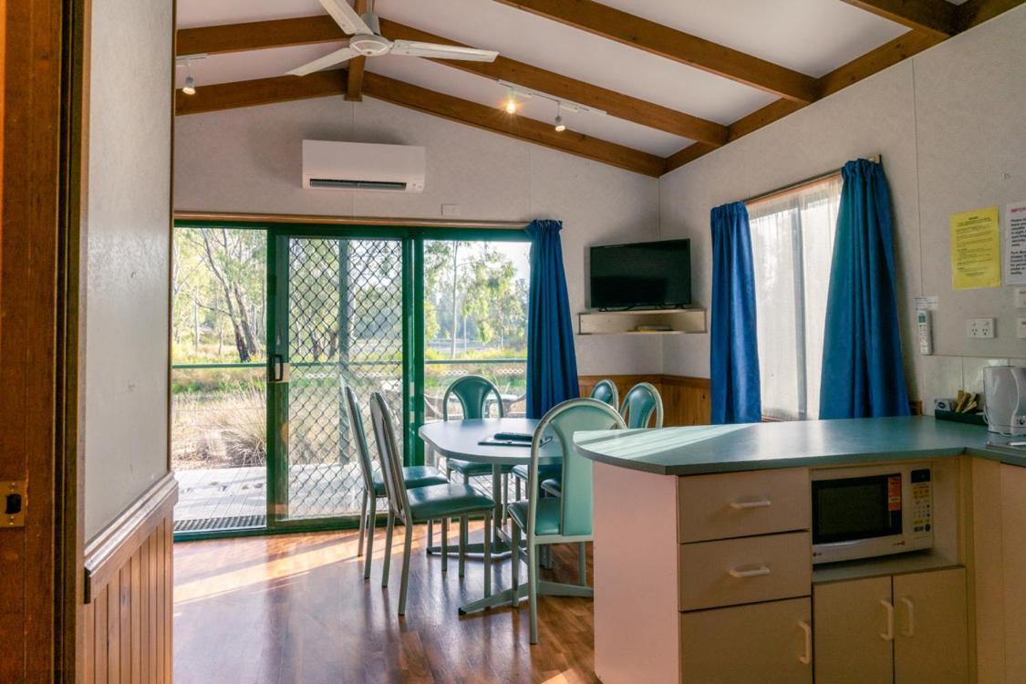 Victoria Lake Holiday Park Shepparton Bagian luar foto