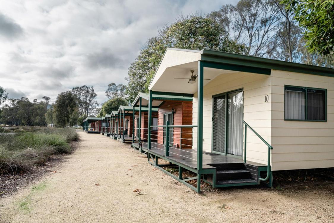 Victoria Lake Holiday Park Shepparton Bagian luar foto