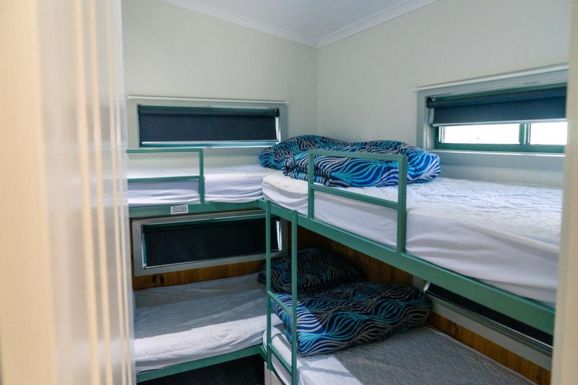 Victoria Lake Holiday Park Shepparton Bagian luar foto