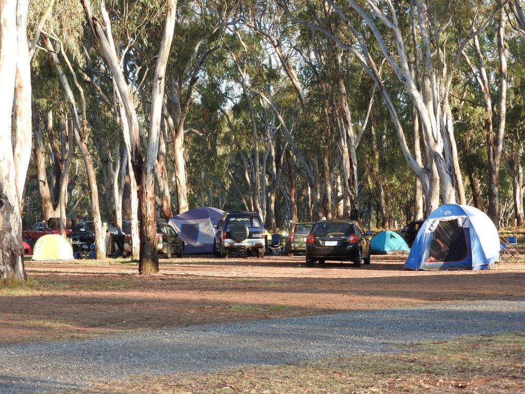 Victoria Lake Holiday Park Shepparton Bagian luar foto