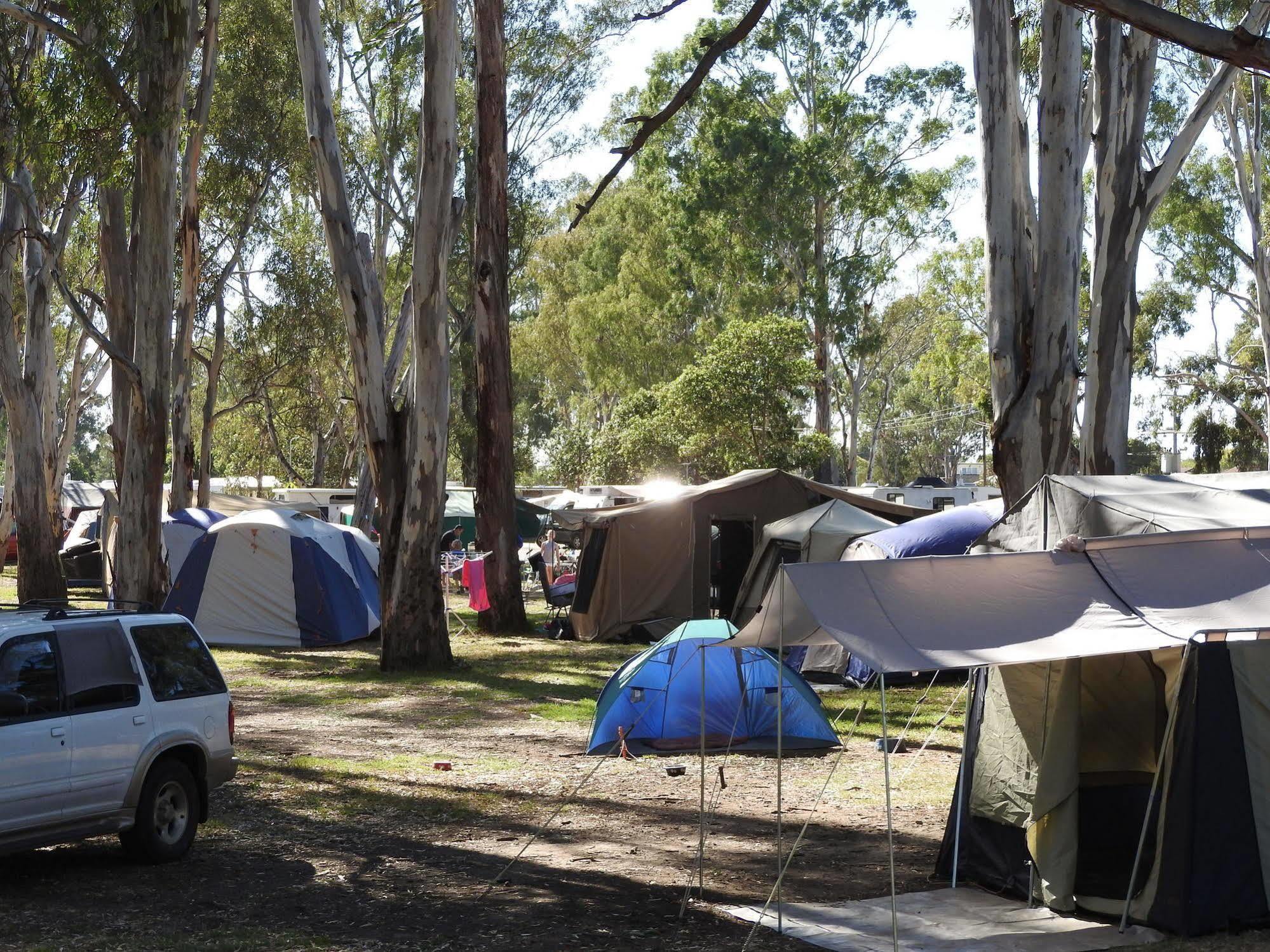 Victoria Lake Holiday Park Shepparton Bagian luar foto